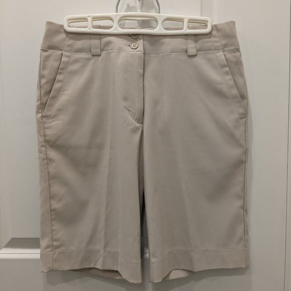 Nike Dress Shorts / Golf Shorts - Picture 3 of 3